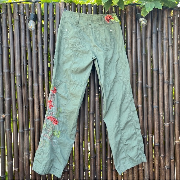 Rave R4R Floral Pants • Embroidered • Green Khaki Cargo • Size 5 - Picture 9 of 9